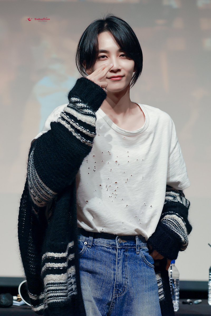 jihanfiles's tweet photo. anybody else a little in love ? https://t.co/f5ojbNcArS