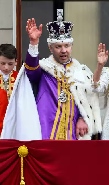 EmeraldPosh 🎩 tweet media