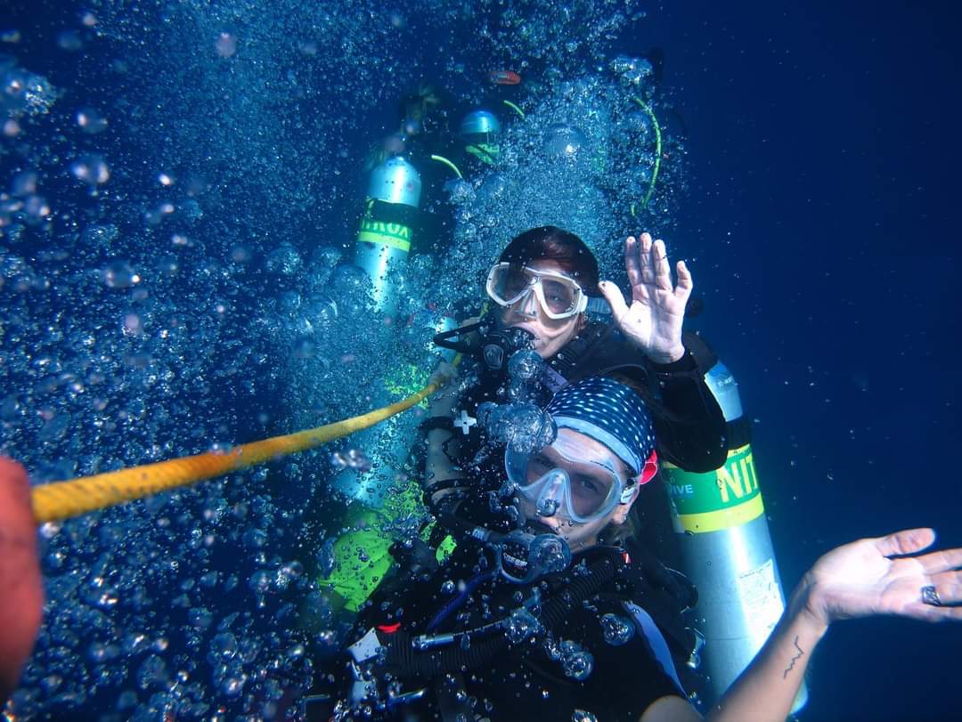 DiveDesk's tweet photo. Second day of our specialty instructor training at @bandosmaldives #learnfromthebest 

@divebandos 
@divecareers 
@divedesk 
@idcmaldives 
@madscuba
.
.
.
#wearepadi #padipro #careergoals #careerdevelopment #padiinstructor https://t.co/cdtOfJceHS