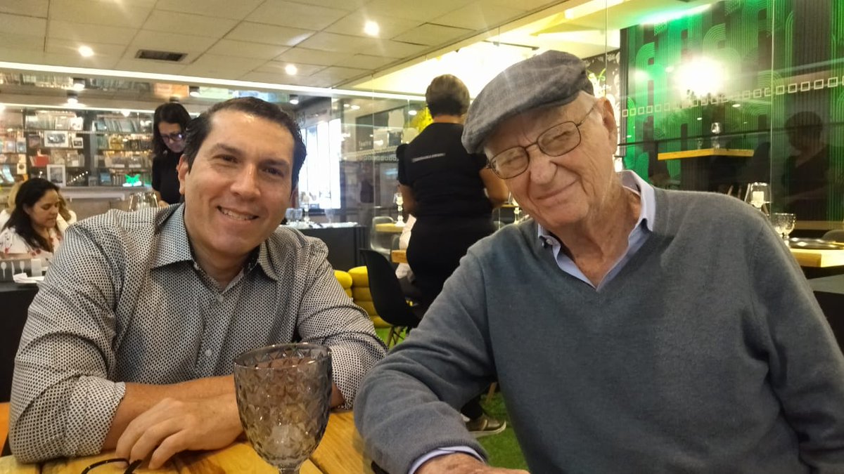 JcThula's tweet photo. Hoy cumple 90 años éste ilustre y gran venezolano, Enrique Aristeguieta Gramcko. 
¡¡Feliz cumpleaños, Doc!! https://t.co/Oh9uHXXwjE