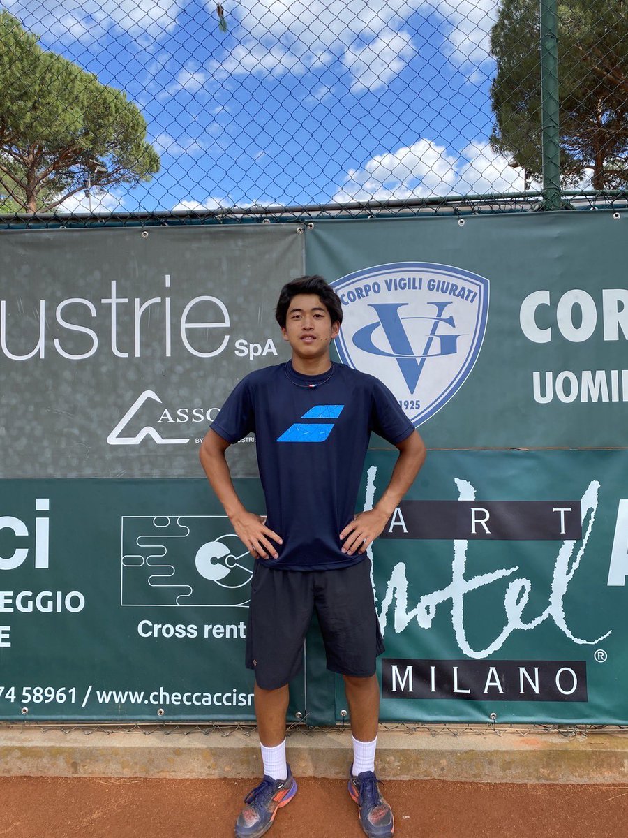 tkms_1124's tweet photo. イタリア🇮🇹に着きました！フィレンツェからタクシーで約20分の所にあるPratoという街に来ました！
今回はJ200にチャレンジします！
#Babolat #erg #athlete_care2 #三城貴雅 https://t.co/LQZ56gVIWL