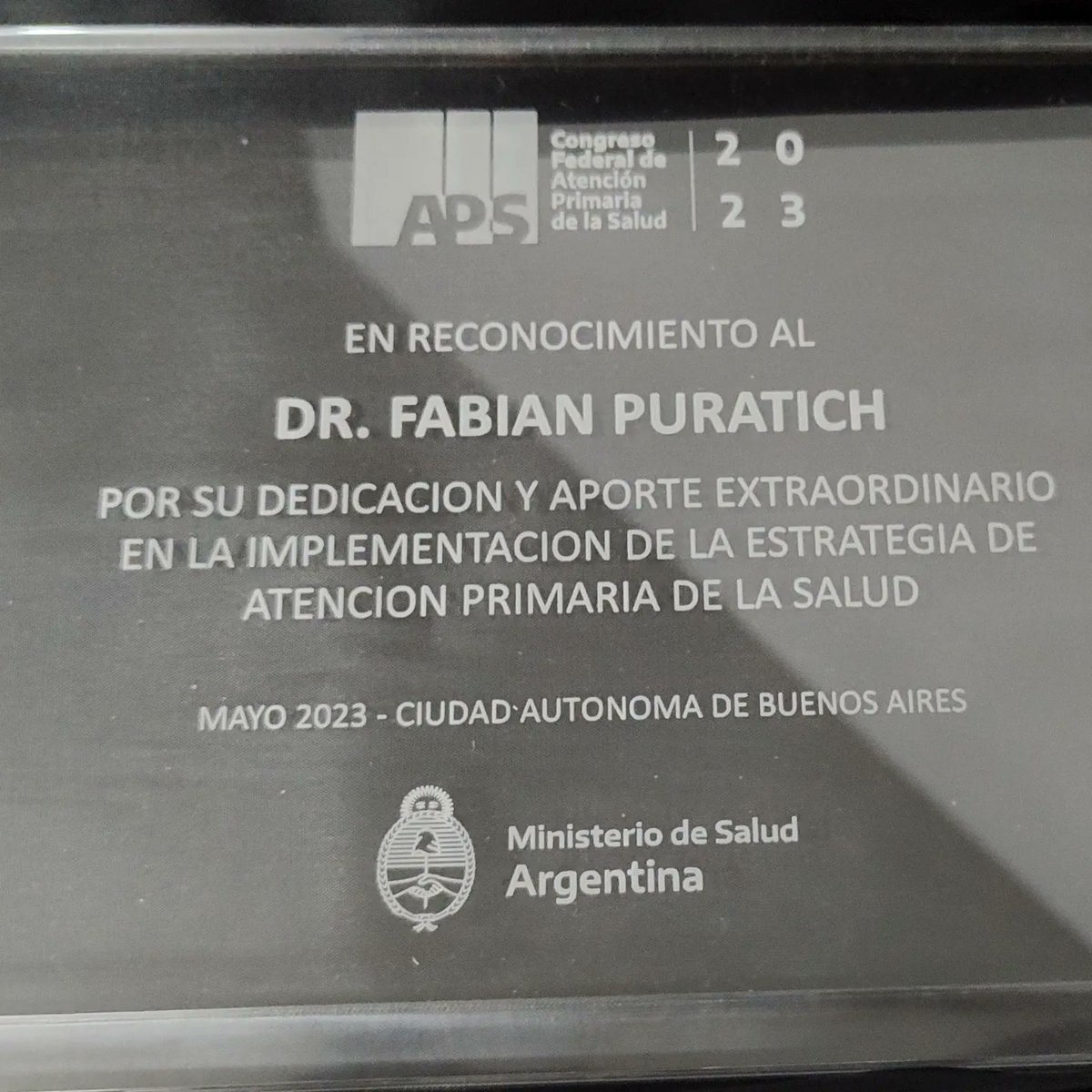 faapura's tweet photo. En el Primer Congreso Federal de APS recibí de manos del secretario de equidad en salud @victorurbaniok un reconocimiento por el trabajo llevado adelante y el compromiso con la Atención Primaria de la Salud. https://t.co/udgL4HlWed