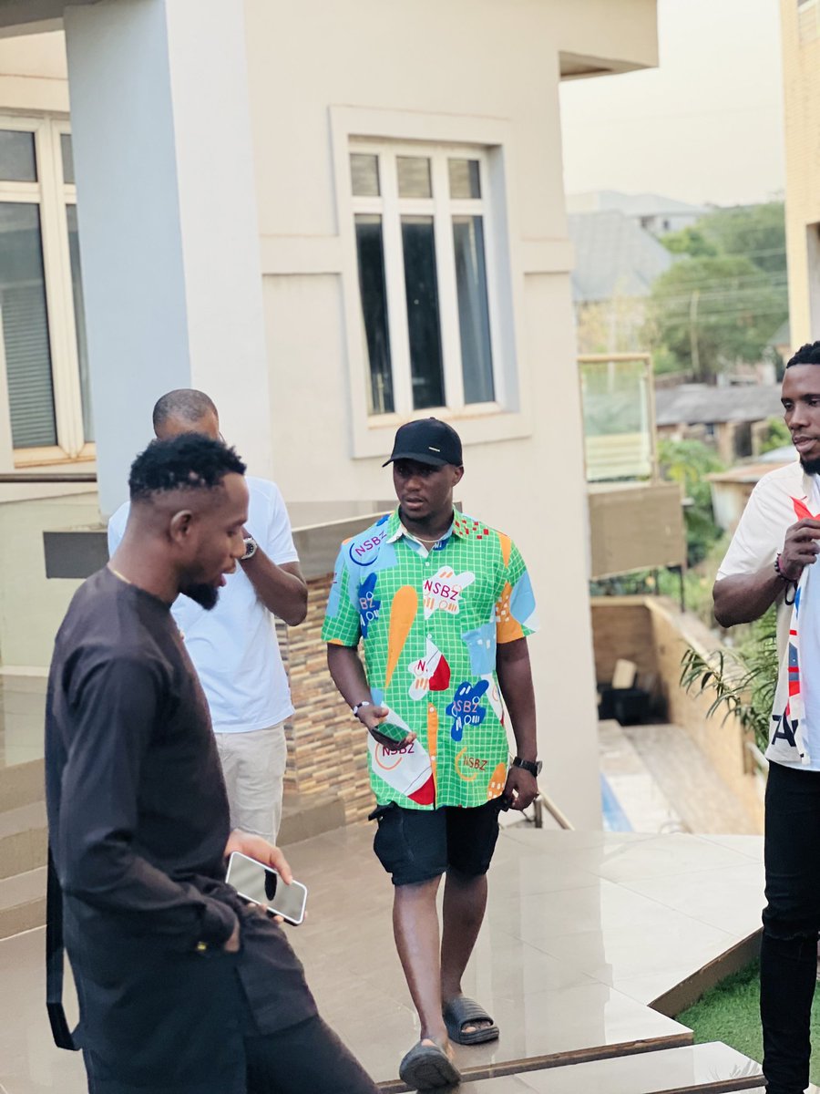 iwualaval's tweet photo. The Bible contains several references to business and investment, providing valuable insights and lessons for entrepreneurs and investors alike. Here are some examples:

1. "The plans of the diligent lead to profit as surely as haste leads to poverty." - Proverbs 21:5 https://t.co/m8IGf5zplN