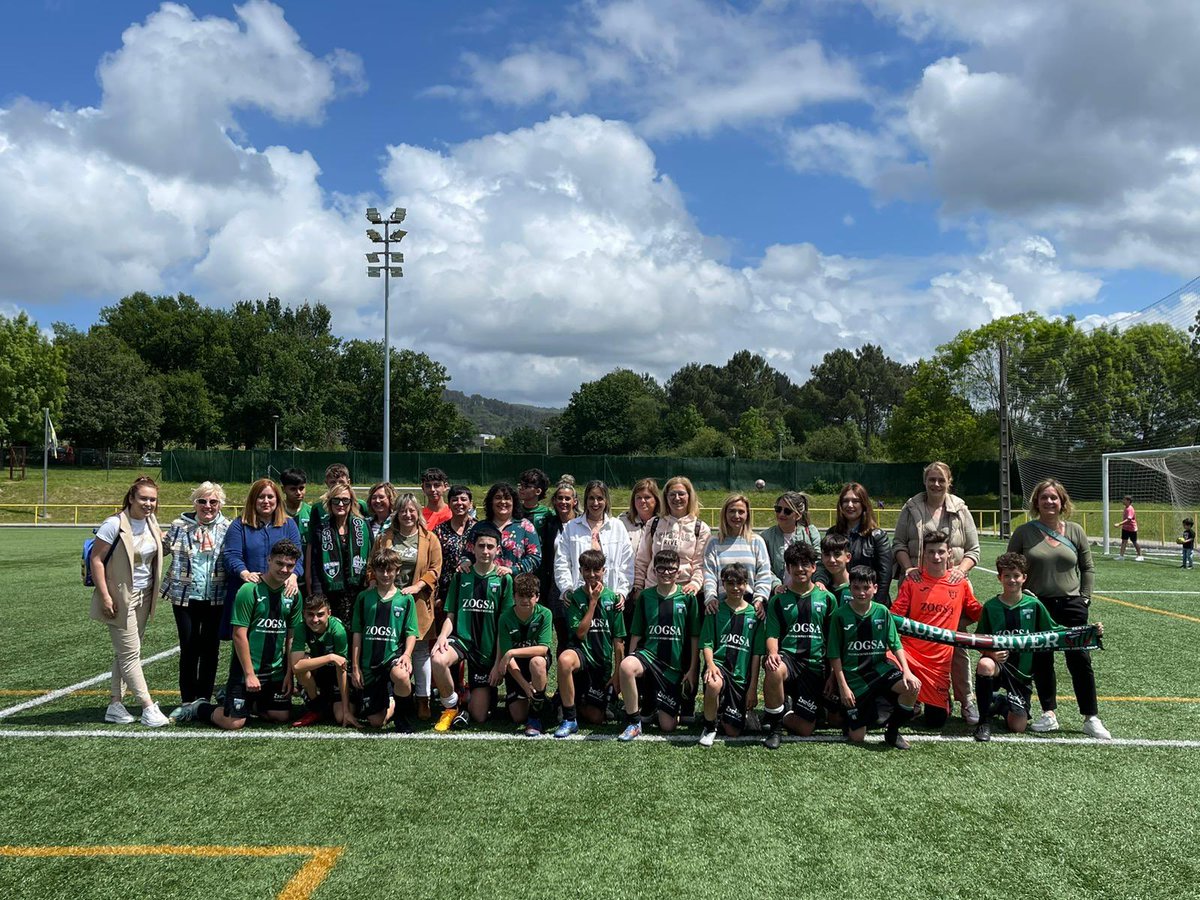 CanteraSRC's tweet photo. #Base_SRC | FELIZ DÍA DE LA MADRE
💚🖤 Por que sin vosotras, nada sería posible 🖤💚 https://t.co/EFrm4yRnNf