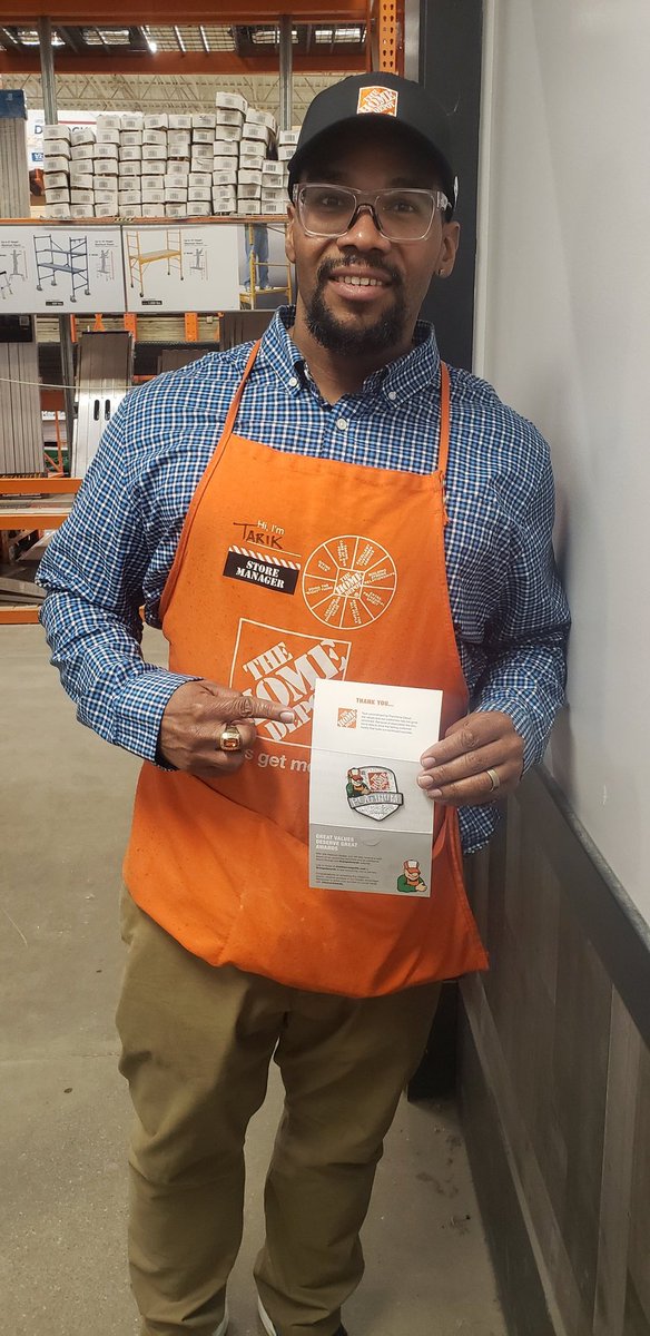 Congrats to our fearless leader, @TarikWiles  earning his Platinum! We appreciate everything you do for us! <a href="/kelly_broyles/">Kelly Broyles</a> <a href="/KimGoldhardt187/">Kim Goldhardt</a>