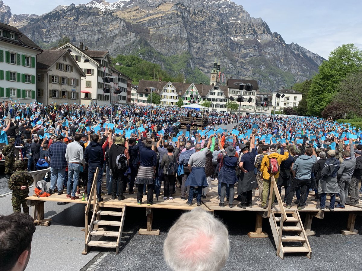 #Landsgemeinde #Glarus #IVöB #Beschaffungswesen angenommen!