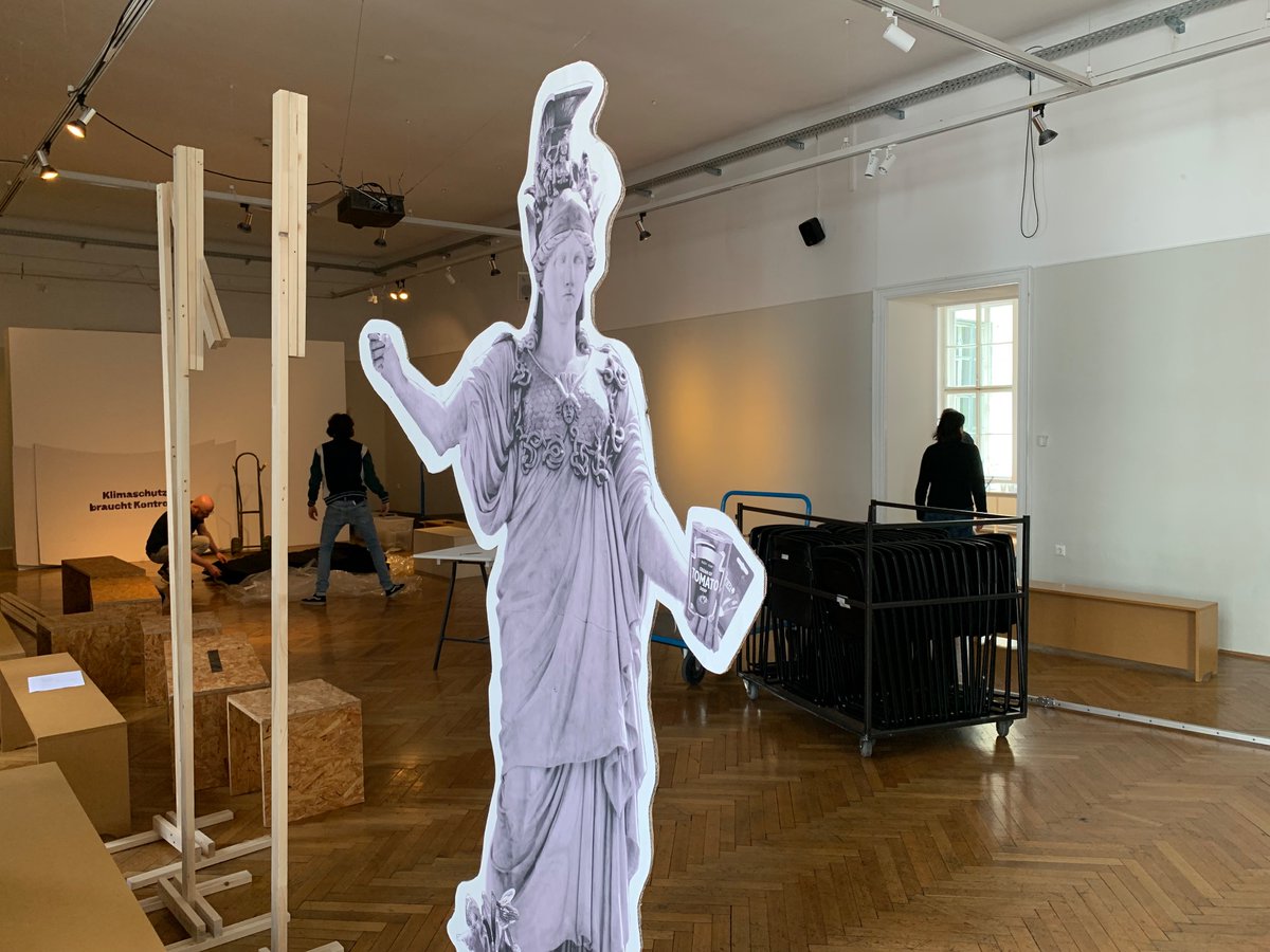 faerber_alexa's tweet photo. Noch nicht, fast, so gut wie fertig für „Die Eingabe“ #Klimarechnungshof, morgen, 8.5. um 18 Uhr @volkskundemuse Wien.
Kommt vorbei, wenn 15 Vorschläge zur Prüfung auf Klimaschutztauglichkeit vorgestellt werden. #MakingClimatePublic https://t.co/WrKTtlillC