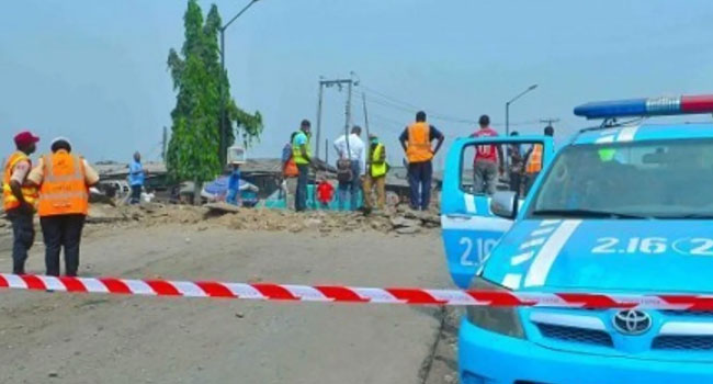 channelstv's tweet photo. Three Dead In Ogun Auto Crash

https://t.co/LuXA5CeD8p https://t.co/kk1Zv0vjGc