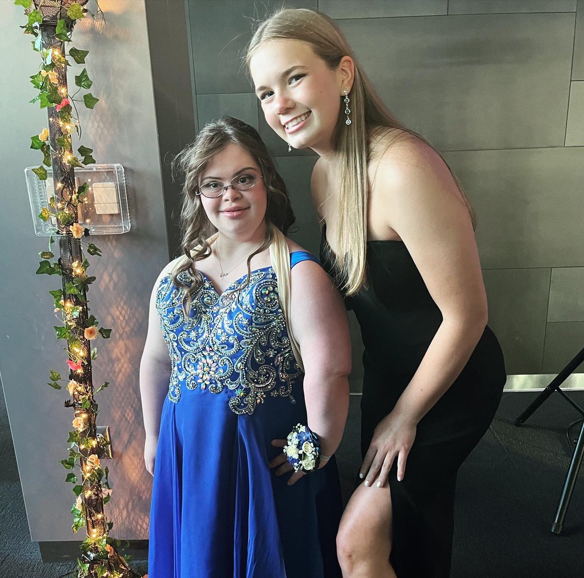 Junior prom fun!! 🤩