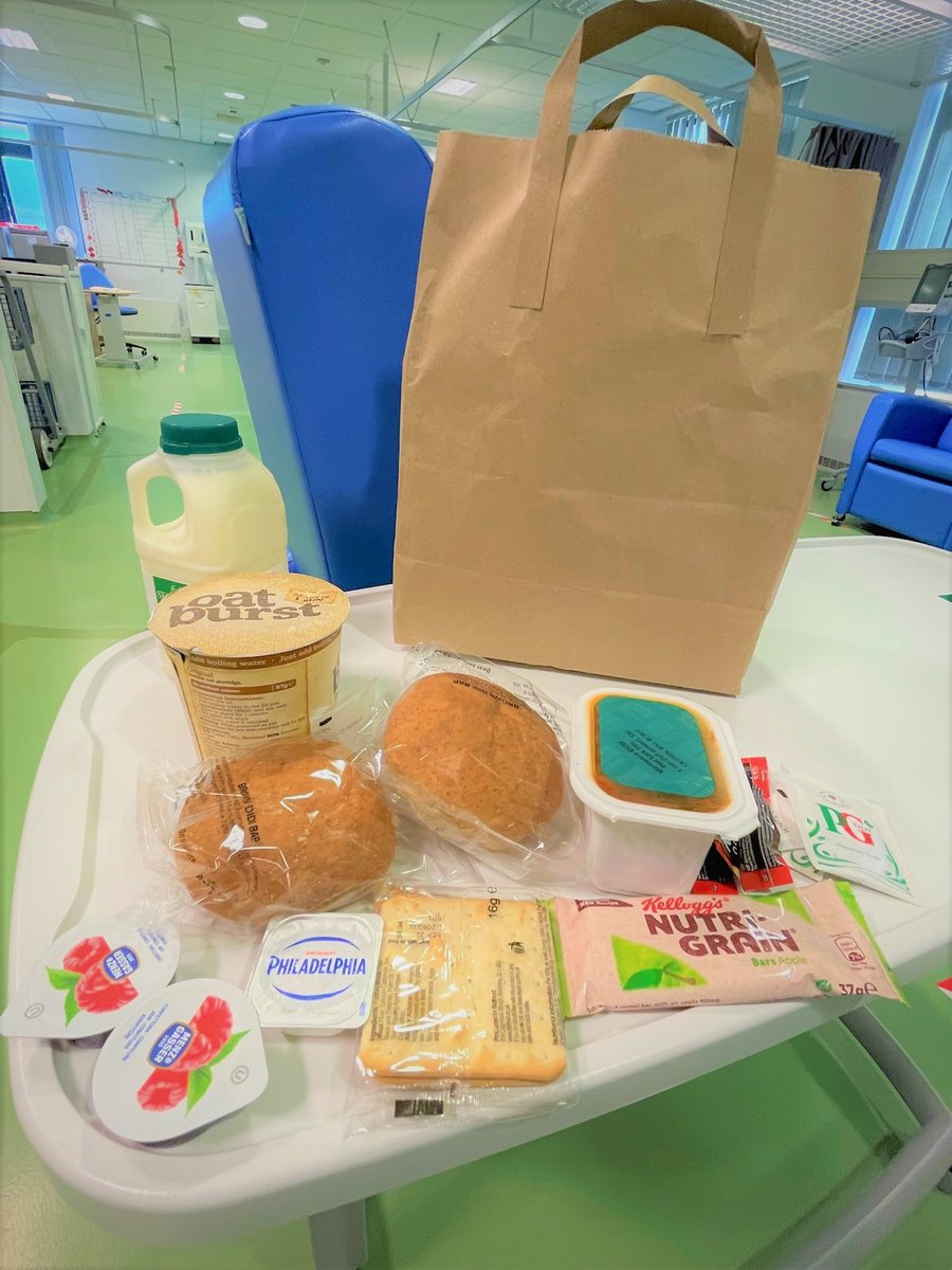 ELHT_NHS's tweet photo. DID you knowβ Patients who are transferred to our discharge lounge early in the morning can have their breakfast there. Patients who require it can also take a pack of essentials so they have something to eat and drink until they get their own groceries. #WhyNotHomeWhyNotToday https://t.co/Xk9IStllbt