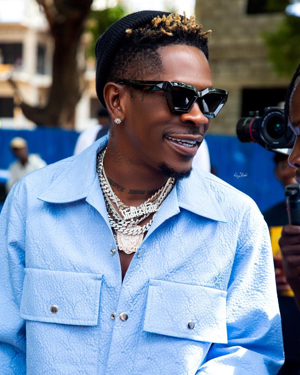 AfricaFactsZone's tweet photo. Shatta Wale’s MAALI is the first African album to top the US iTunes Reggae Albums chart. https://t.co/E9A5yS73YI
