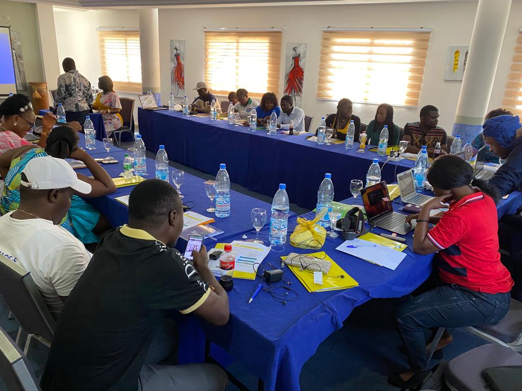 MulihNfor's tweet photo. I joined other leaders of CSO to share experiences and learn best practices on the implementation of #defyhatenow Field Guide Cameroon. The workshop was organized by Association Civic Watch/#defyhatenow
#FieldGuideCameroon
#Peacebuilding
#Act4Peace
#HateFreeCameroon https://t.co/QpqFDwq76x