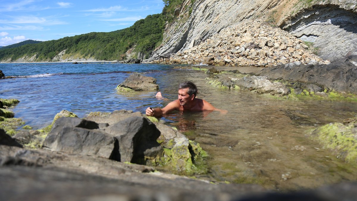 ShurixN's tweet photo. https://t.co/Mwpg8JYqPR I'm on Kiselyov Rock in Tuapse #male #nudism https://t.co/nn6UjUlBLy