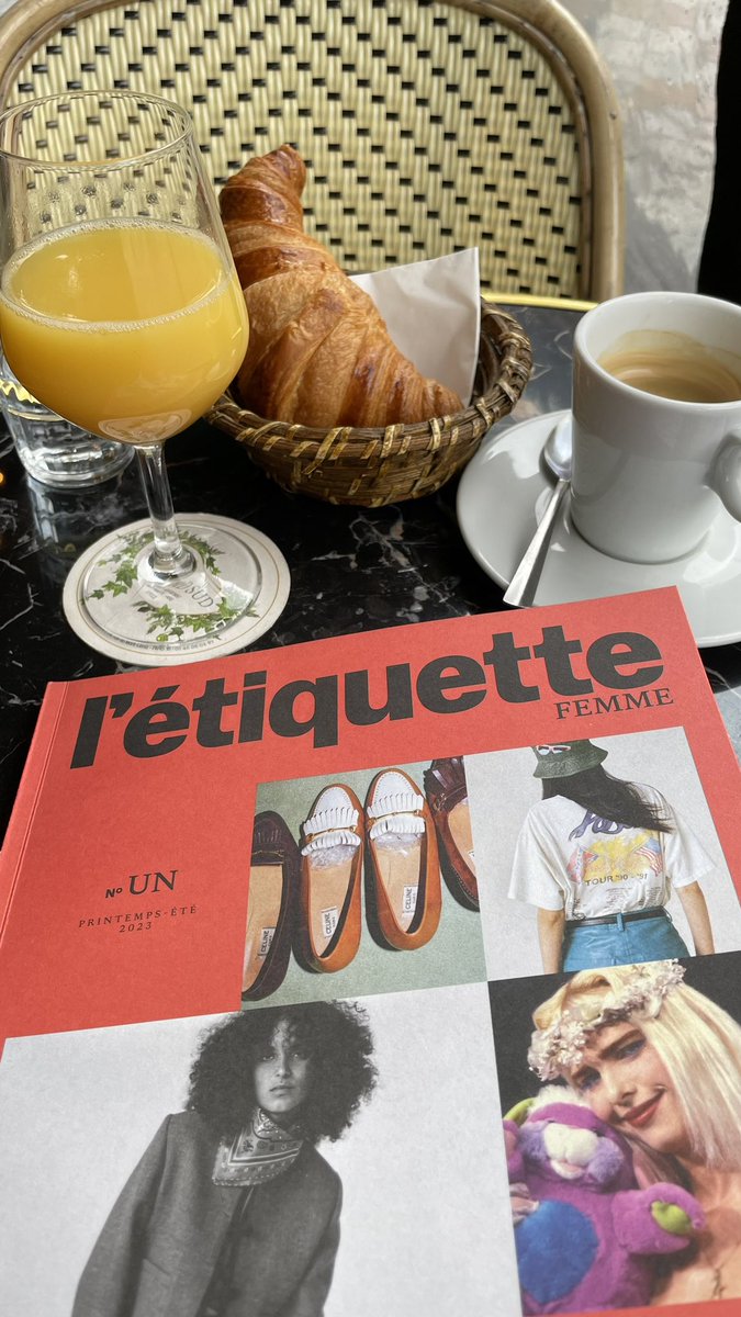 JuGayraud's tweet photo. Dimanche lent mais stylé. Hâte de découvrir ce numéro 1 @emiliefaure @marie_ottavi @FranckAnnese #enkiosque #sopress https://t.co/kBMP2Ddkvn
