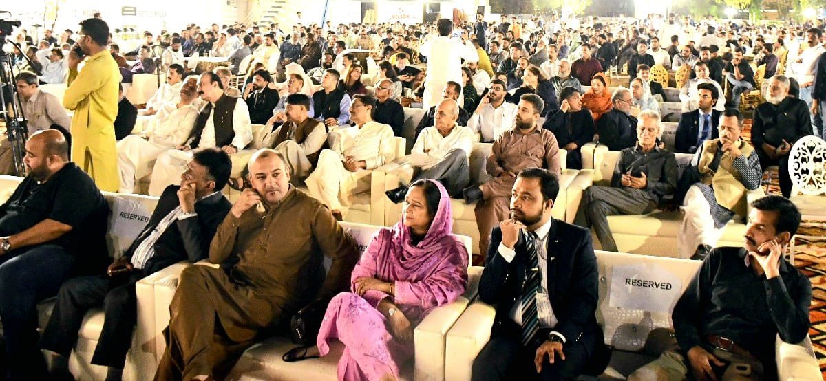 allaboutmqm's tweet photo. انجینئر فارم پاکستان کی جانب سے عید ملن پارٹی میں مہمان خصوصی کنوینر ایم کیو ایم پاکستان ڈاکٹر خالد مقبول صدیقی نے شرکت کی اور شرکاء سے خطاب کیا۔
اس موقع پر ڈپٹی کنوینر انیس قاٸم خانی و اراکین رابطہ کمیٹی، اراکین سی او سی، اراکین اسمبلی و شعبہ جات کے زمہ داران بھی موجود https://t.co/lCVyuqvqtz
