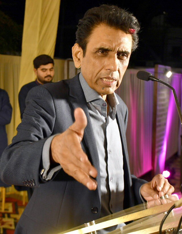 allaboutmqm's tweet photo. انجینئر فارم پاکستان کی جانب سے عید ملن پارٹی میں مہمان خصوصی کنوینر ایم کیو ایم پاکستان ڈاکٹر خالد مقبول صدیقی نے شرکت کی اور شرکاء سے خطاب کیا۔
اس موقع پر ڈپٹی کنوینر انیس قاٸم خانی و اراکین رابطہ کمیٹی، اراکین سی او سی، اراکین اسمبلی و شعبہ جات کے زمہ داران بھی موجود https://t.co/lCVyuqvqtz
