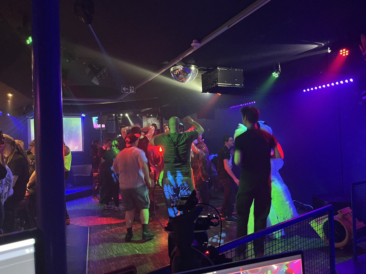 EagleFurdance's tweet photo. What a party! Thank for everyone that joined us and a big big big thank you at all out Staff that making this Event even possible! #eaglefurdance #EFD6 https://t.co/li7uADNWhK