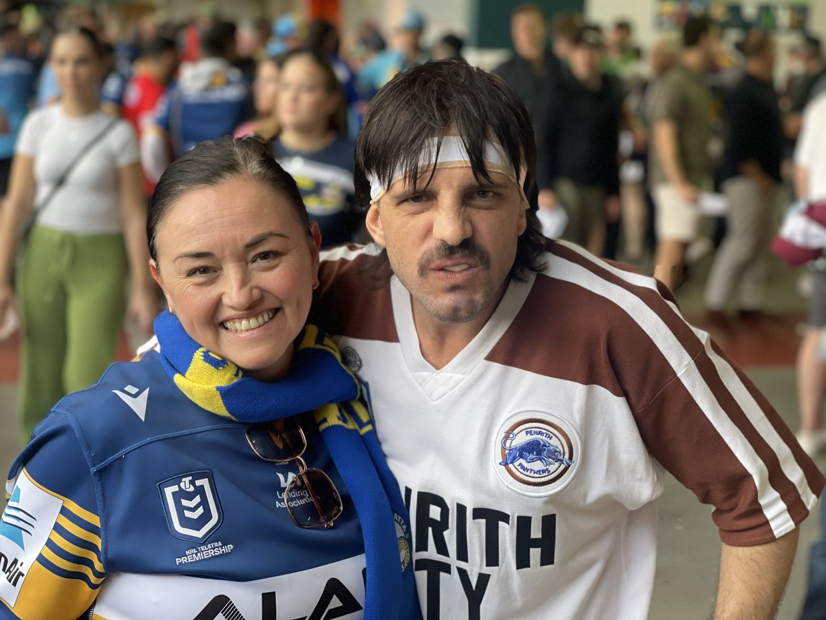 Sending a good <a href="/SuperCoachNRL/">SuperCoach NRL</a> week after having some magic dust sprinkled by <a href="/TheSCLurker/">Tim Moodie</a> #magicround