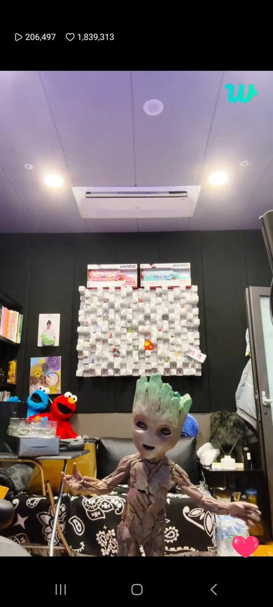 treasuremenfess's tweet photo. teume! sender takut bgt kalo sampe groot tiba² gerak sendiri pas hyunsuk lg pergi 😩 https://t.co/gW6Xjh8Ocb