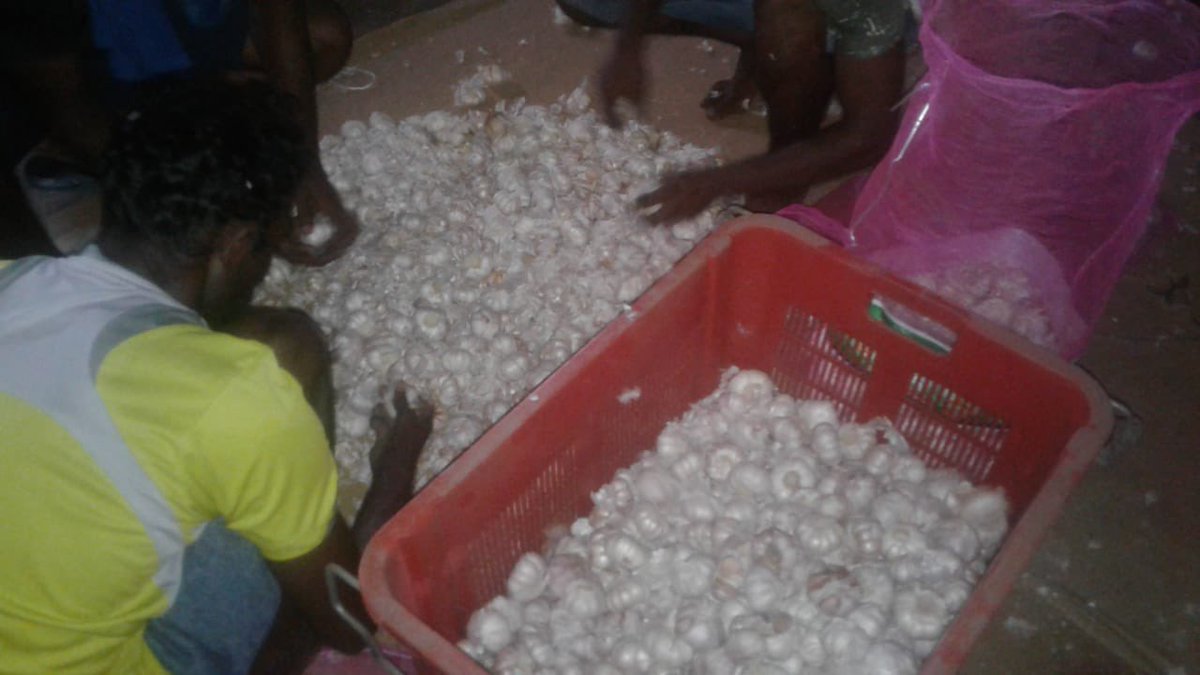 Thushan Gunawardena on Twitter "This is salvaging some food stuff