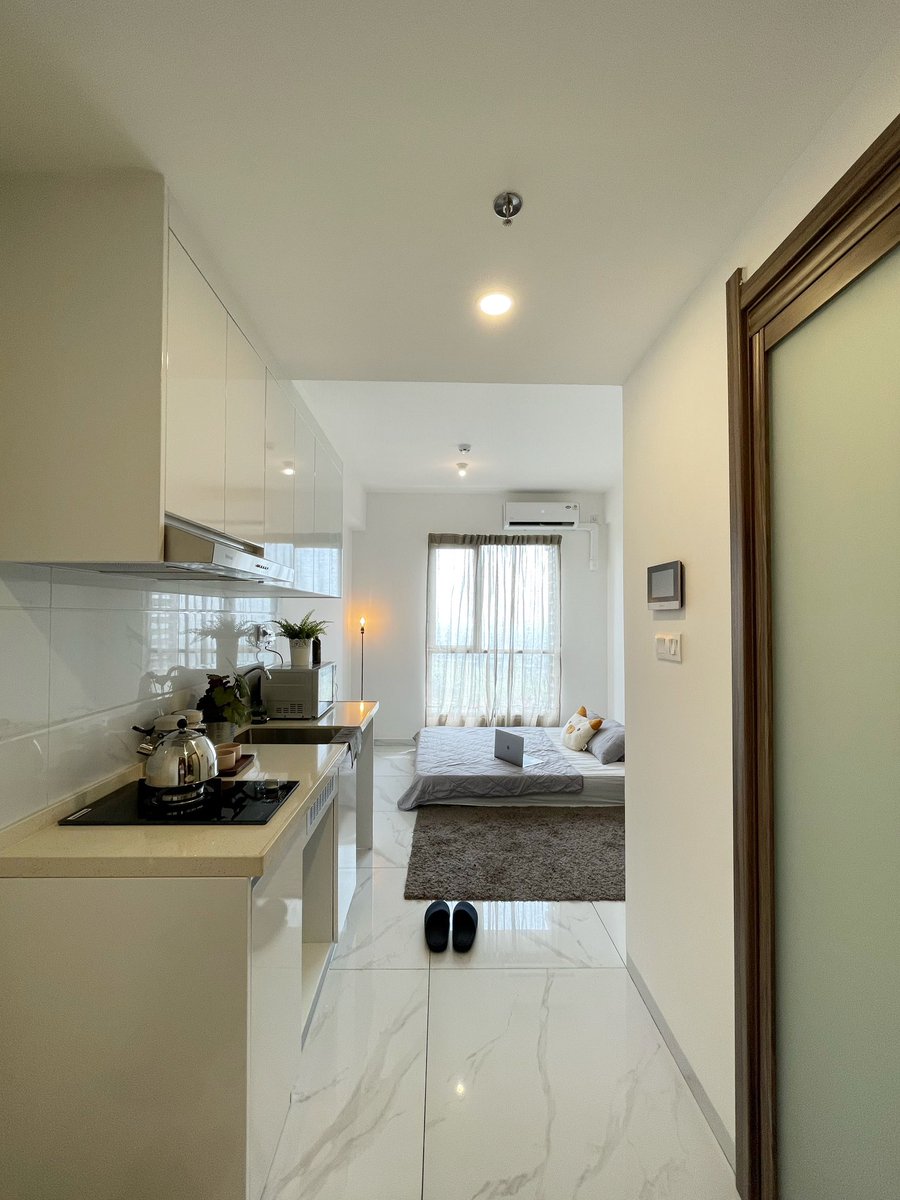 fayafalicya's tweet photo. Guys, numpang sewain apartemen aku. Full furnished, tinggal bawa nyawa doang. 
Cuma 100rb/harinya. (AC, kasur, kitchen set, water heater)

Lokasi: Sky House Alsut, samping IKEA banget. 

WA 082127998685 
Bonus punya ibu kos emesh kayak aku. hehe https://t.co/6j9tYceQ5d