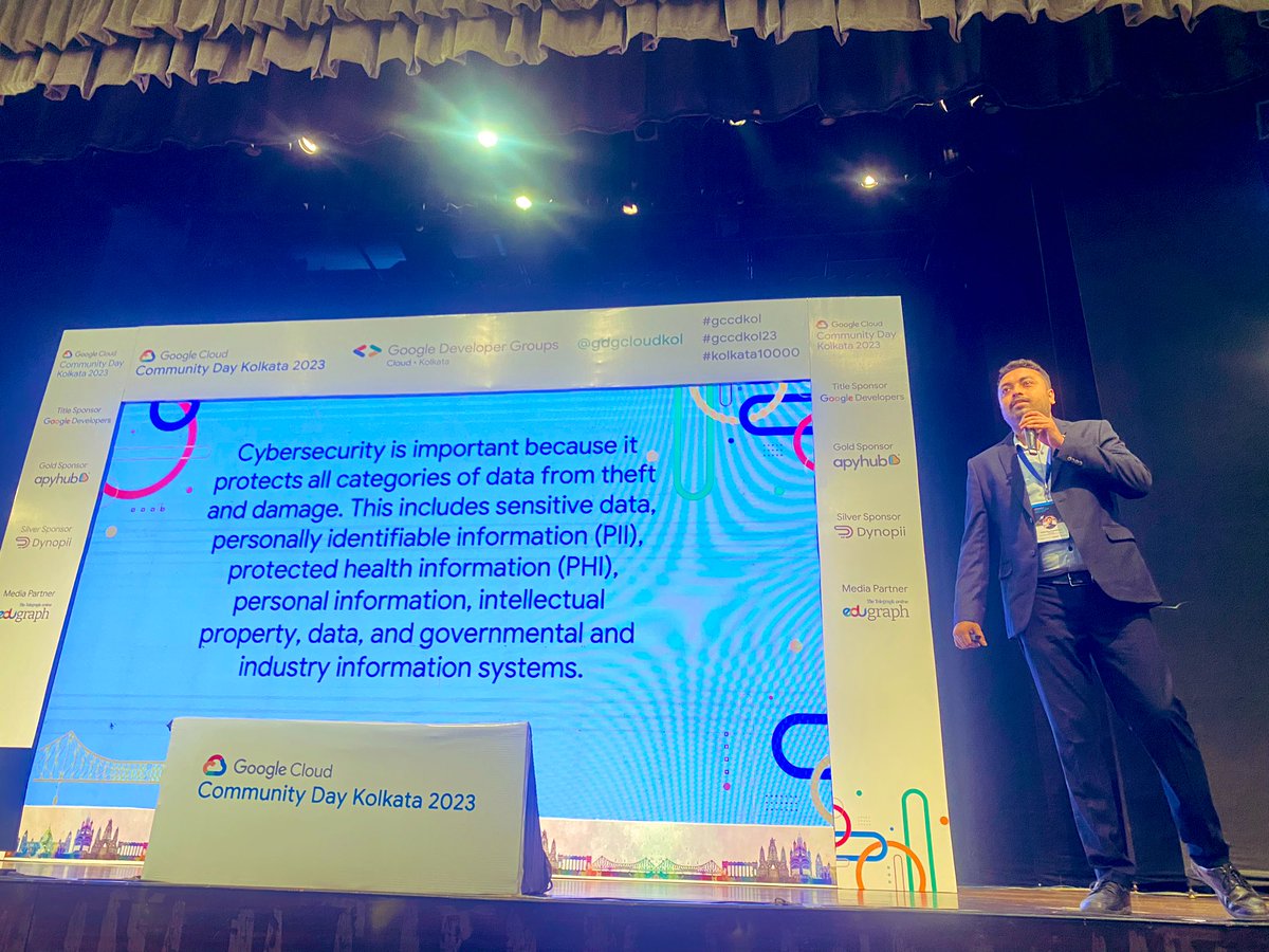 alokemajumder's tweet photo. Friends…😀 #GCCDKol2023 @Baban013 https://t.co/HbgkeVilsO