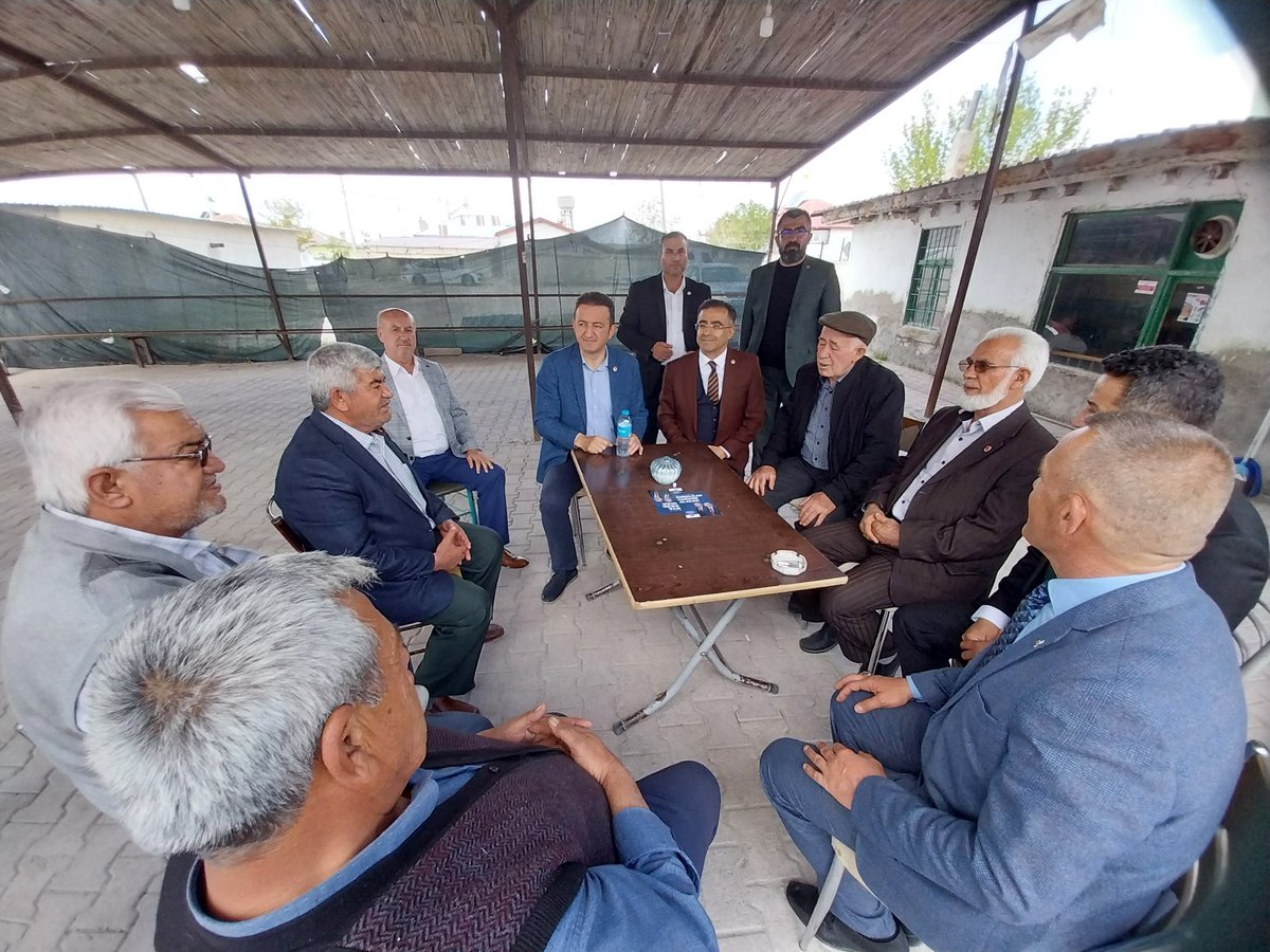 OmerrUnal's tweet photo. Karatay ilçemizde Mv. Adayımız Sn @bektasbaris ve Millet ittifakı il ve ilçe Yönetim kurulu üyelerimiz ile  birlikte İsmil Mahallemizdeki esnaflarımızı ziyaret ederek 14 Mayıs için destek istedik.
#SanaSöz
Gelecek için kazanacağız.
@Ahmet_Davutoglu https://t.co/JllLVIottH