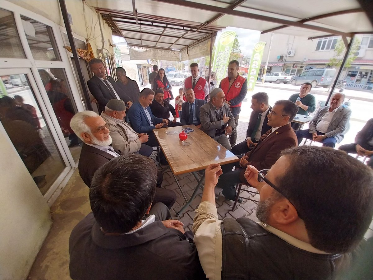 OmerrUnal's tweet photo. Karatay ilçemizde Mv. Adayımız Sn @bektasbaris ve Millet ittifakı il ve ilçe Yönetim kurulu üyelerimiz ile  birlikte İsmil Mahallemizdeki esnaflarımızı ziyaret ederek 14 Mayıs için destek istedik.
#SanaSöz
Gelecek için kazanacağız.
@Ahmet_Davutoglu https://t.co/JllLVIottH