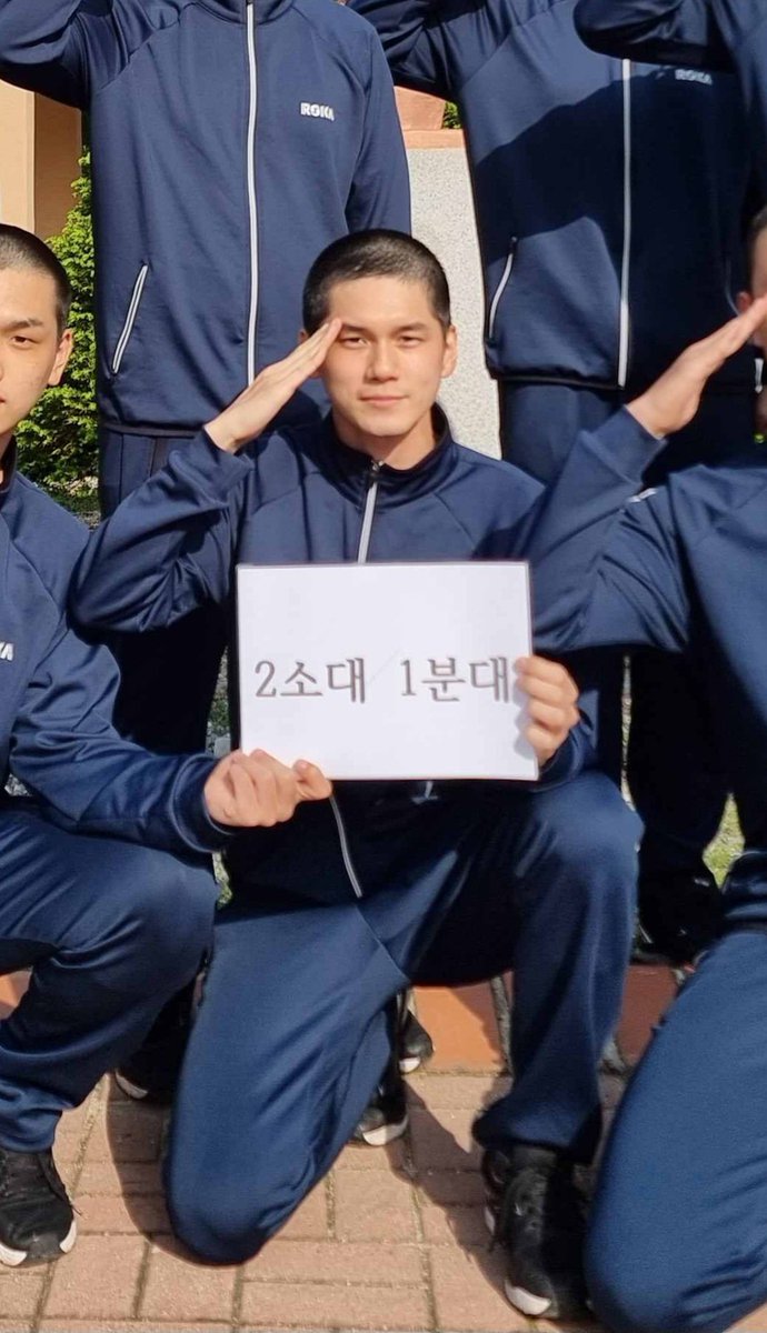 훈련병스케치 2주차 분대별 사진💚

#옹성우 #ONGSEONGWU