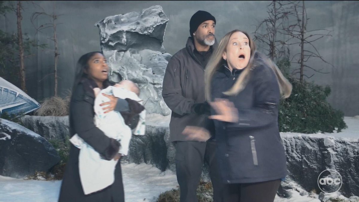 KingMinos777's tweet image. Now THAT'S a #CliffhangerFriday!!!

#GH #MaySweeps📺🫧💥