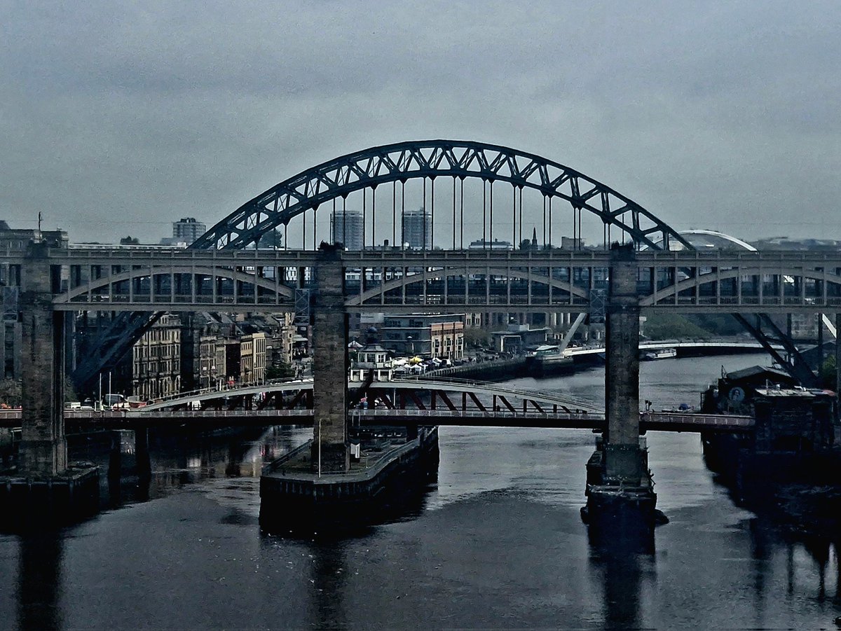 Is this really May? Four of the Tyne Bridges.

#RiverTyne #SwingBridge #TyneBridge #HighLevelBridge #MilleniumBridge