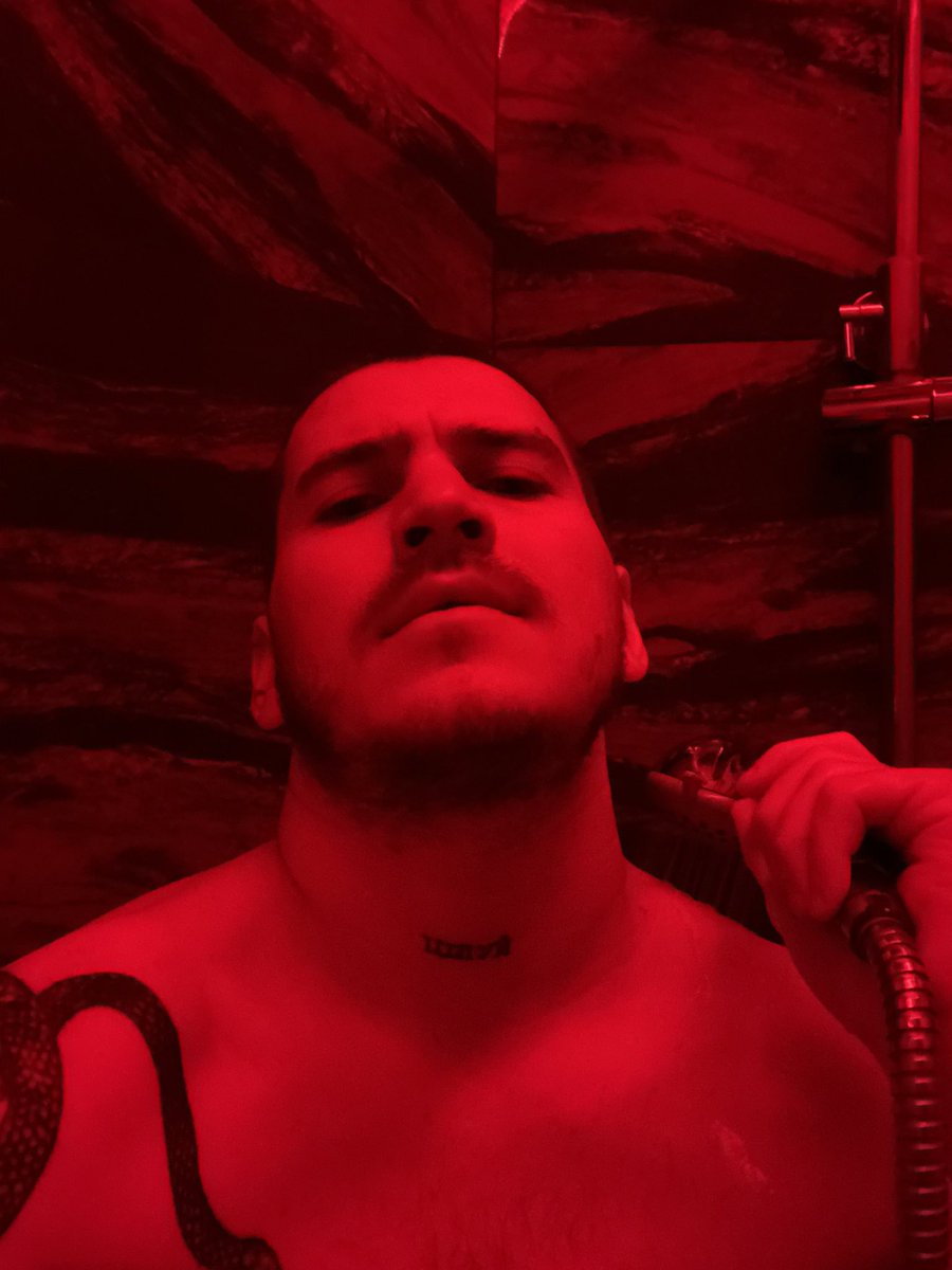 ForsyukR's tweet photo. 💦 
https://t.co/mO4UEqFY4Z
#showe #tattoo https://t.co/lkvOsNHG0B