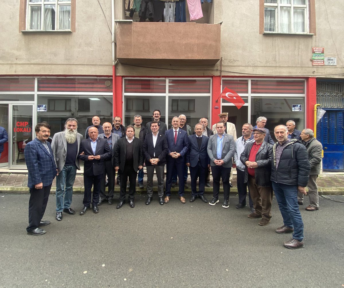 MuratOzcilingir's tweet image. Mv adayımız Ahmet Kaya, Parti Yöneticilerimiz ve Millet İttifakı bileşenlerimiz ile birlikte Pelitli Mahallesindeki temsilcilerimiz ve halkımızla buluşarak iktidarımızda yapacaklarımızı konuştuk. 

Umutla geliyoruz. 

#pelitli #trabzon #muratözçilingir #türkiye #chp