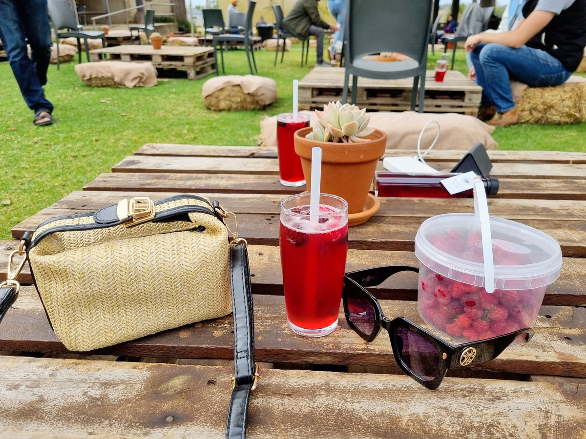 lezothi😀 on Twitter "Found a cute spot jhb south,and it's R50 to pick