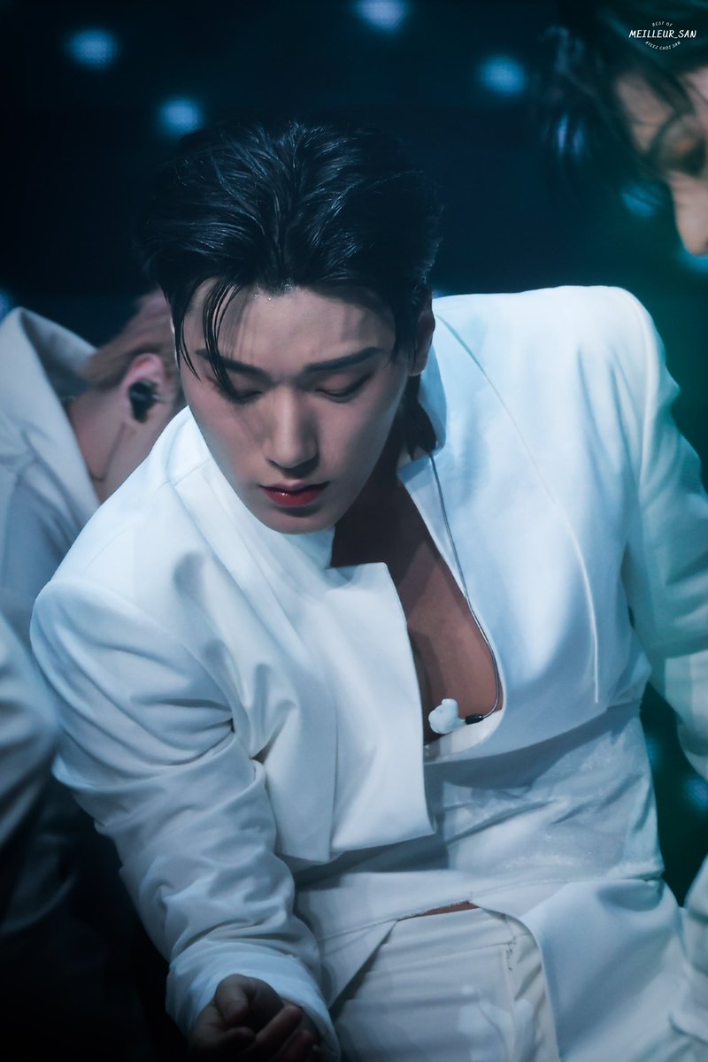 The HDs I've been waiting on. 😻
He looks unreal in these photos.