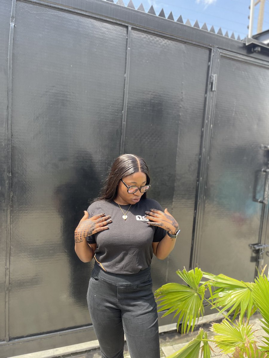 oluwabamikemi's tweet image. Stll rocking my swag from #oscafest22 Have you gotten your #oscafest23  ticket yet???

Go get your ticket here: buff.ly/3NHe6WH

@oscafest