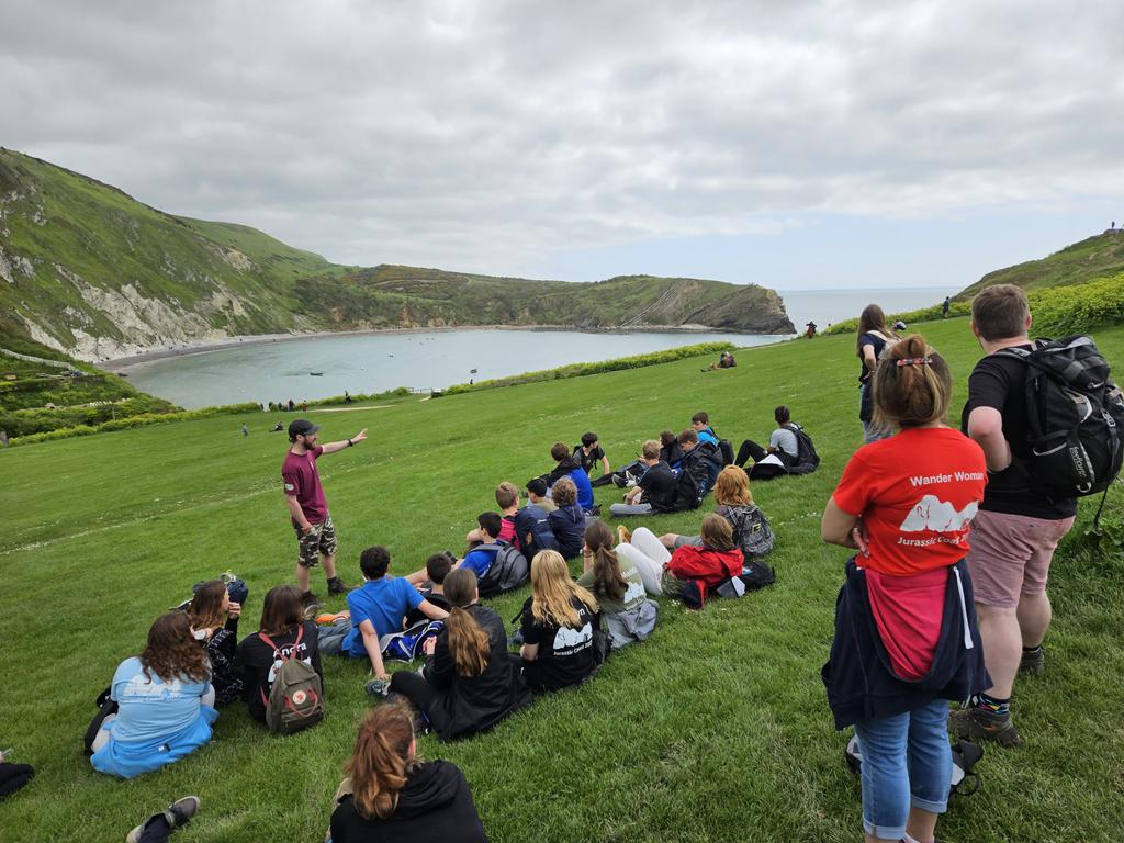 ...and finally Lulworth Cove. Never gets any less impressive #geographyinaction #jurassiccoast #leeson23