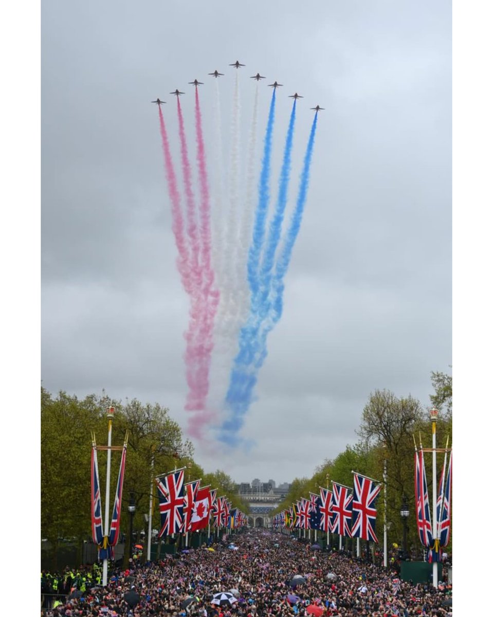 Proud to be British 🇬🇧🇬🇧🇬🇧

#coronation #british #britisharmedforces #britishmonarchy #theking #unionflags