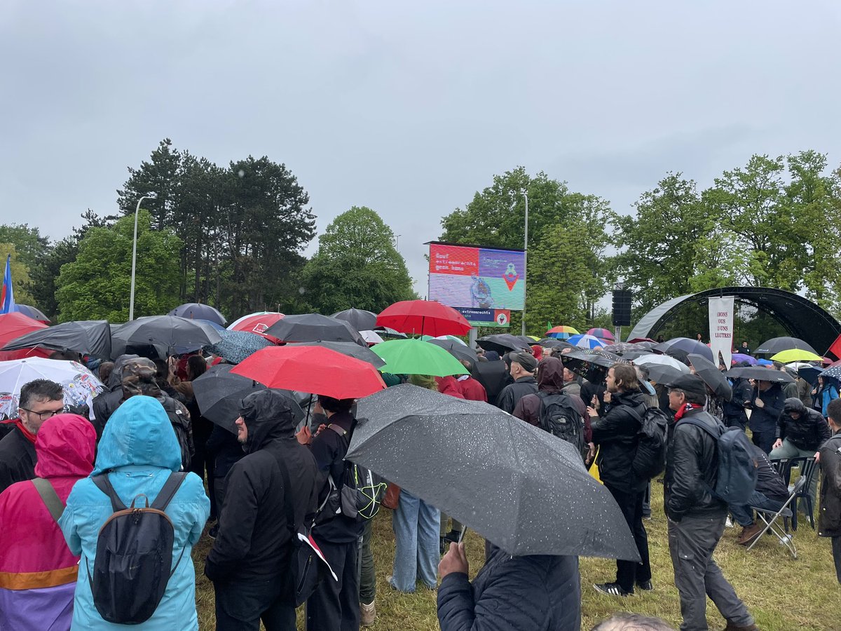 EmanueleDolce's tweet photo. @Anpinazionale l’ANPI #Bruxelles al forte di #Breendonk per ricordare i prigionieri politici, i deportati e le vittime delle SS belghe. https://t.co/cuqwgPTp01