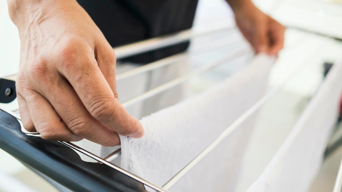 Tendedero, tendedera, tendal, tendedor… ¿Cómo llaman ustedes al dispositivo de alambres, cuerdas, etc., donde se tiende la ropa?