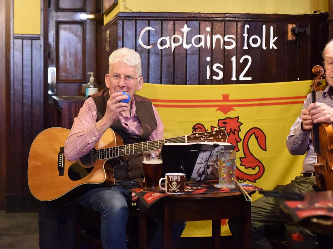Captain's Bar tweet media