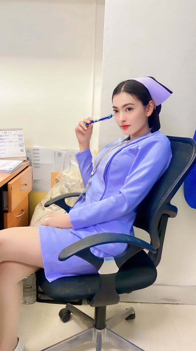 ทำงานหาเงินใช้หนี้วนไป🤢