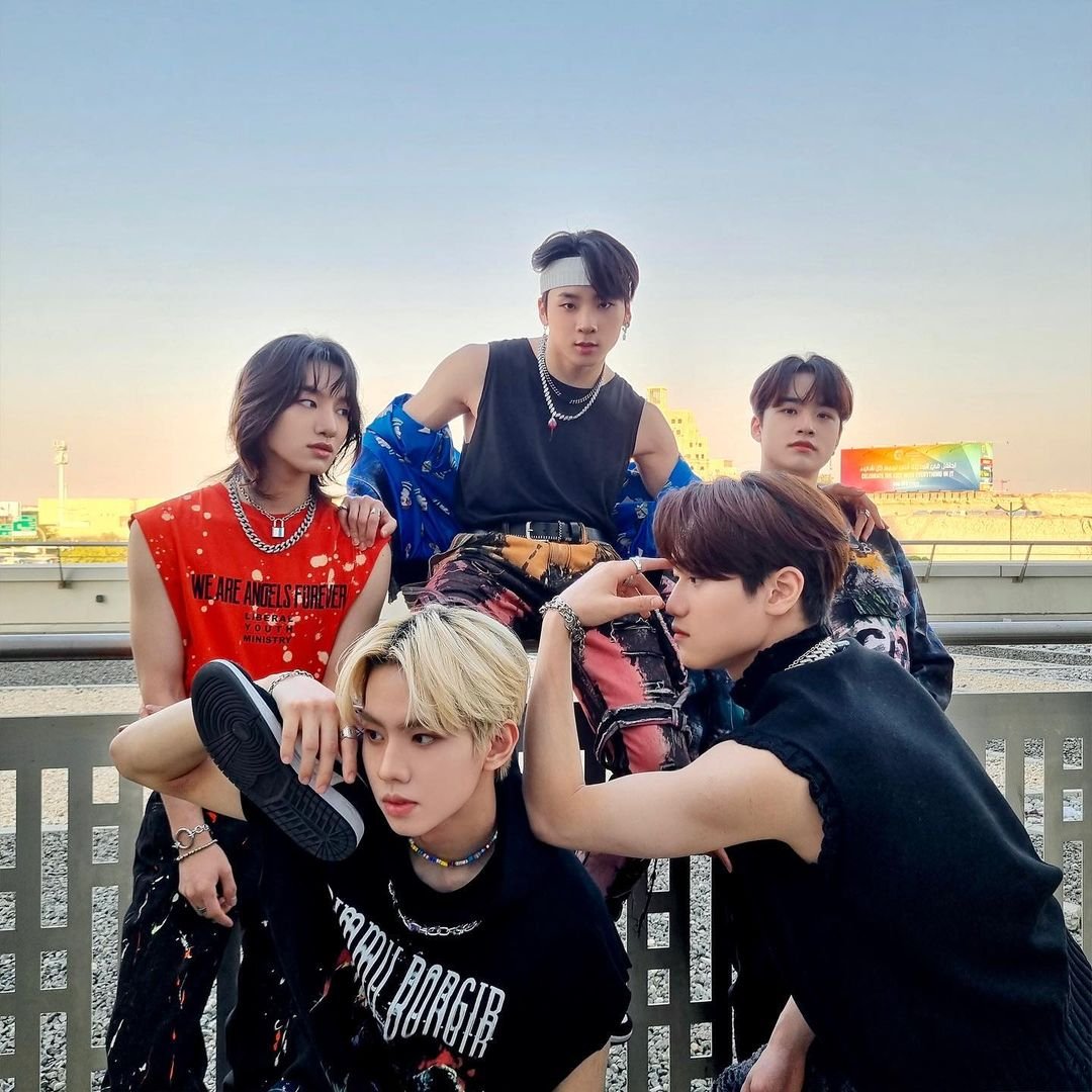 mcndgallery's tweet photo. OMG I MISS THEM SO MUCH 😭😭😭😭😭😭😭😭😭😭 https://t.co/O4dshwsj0I