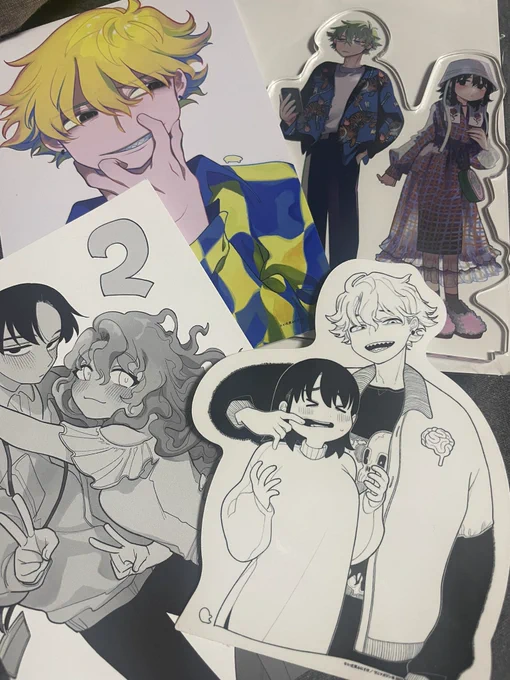 連休最終日はspace caimanで開催されていた、いだ天ふにすけ先生の個展を見てきました。好きな作品の原画やラフ、裏話まで見れて楽しい。書き下ろし原画の生のタッチを見れたのもありがたいー。前期は買えなかったアクスタとかも買えて嬉しい。