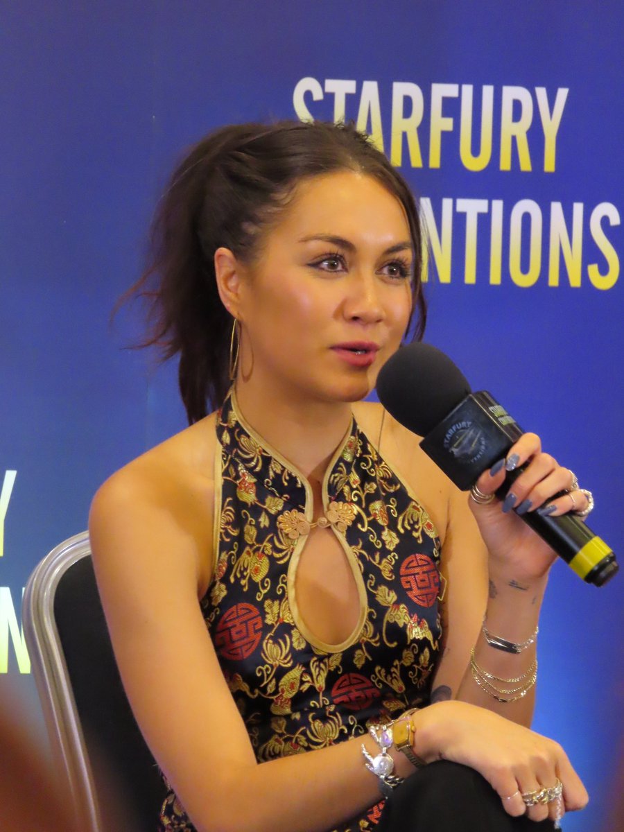 oncerbirdyy's tweet photo. Stargirl stage talk with @Brecbassinger @Megdelacy &amp; @YvetteMonreal at @starfuryevents 's #Aopokolips
#ultimatesapokolips https://t.co/kck9xaRhiK