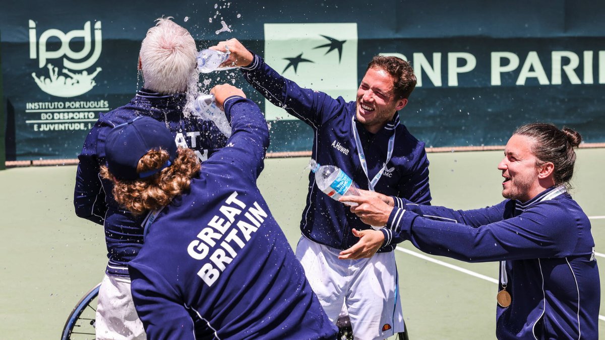 Celebrations are in full swing for Great Britain 😅🎉 #WheelchairTennis | @alfiehewett6 | @GordonReid91 | @BenBartram3 | @the_LTA