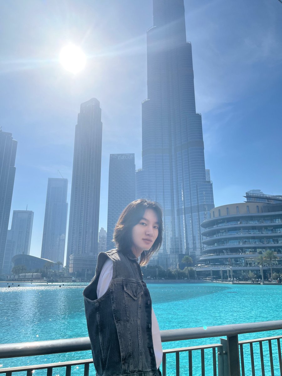 [#휘준]

커피 한 잔 할래요? ☕️

#MCND #엠씨엔디 #HUIJUN #UAE #Dubai