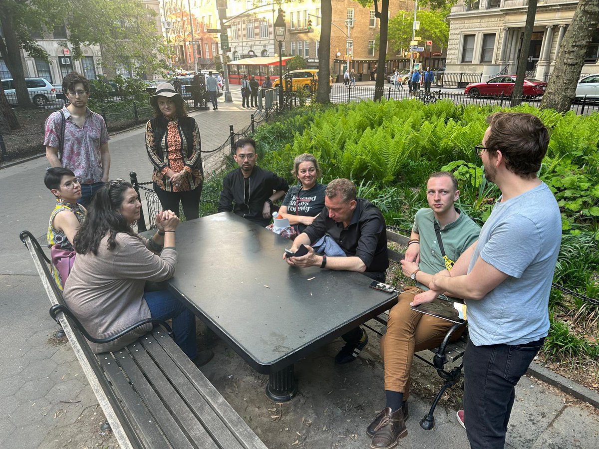 Thanks to @natestorring of @PPS_Placemaking for hosting a discussion and tour about #JaneJacobs for our #PlacemakingWeekendNYC. 

#JanesWalk #JanesWalkNYC