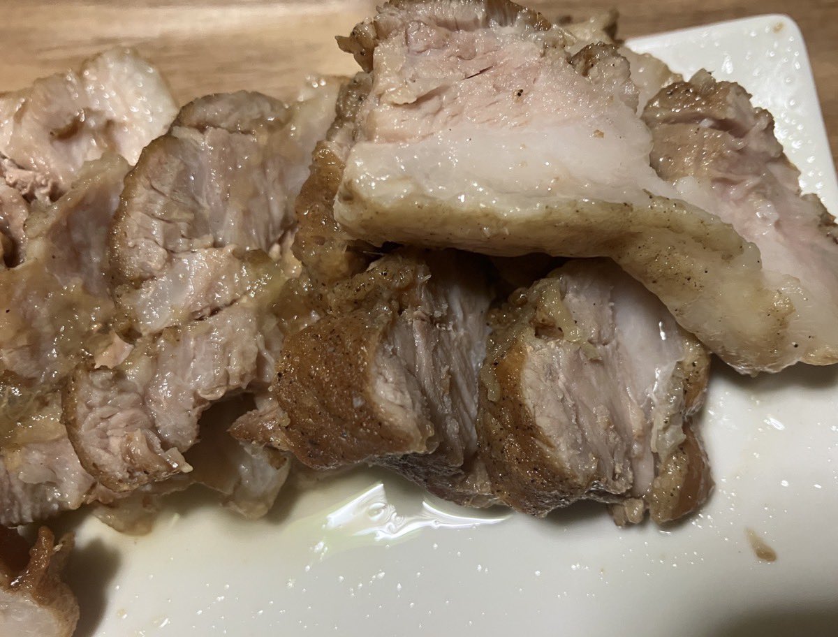 u_ta_y_'s tweet photo. 絶品！とろとろチャーシュー
とろけるほど絶品なチャーシューが出来上がりました！

作り方についてはこちら…https://t.co/vWsxyqd17U絶品！とろとろチャーシュー/

#チャーシュー #とろとろチャーシュー #料理 #ブログ #ブログ更新 #ブログ仲間と繋がりたい #ブログ初心者さんと繋がりたい https://t.co/Rklzfl3wex