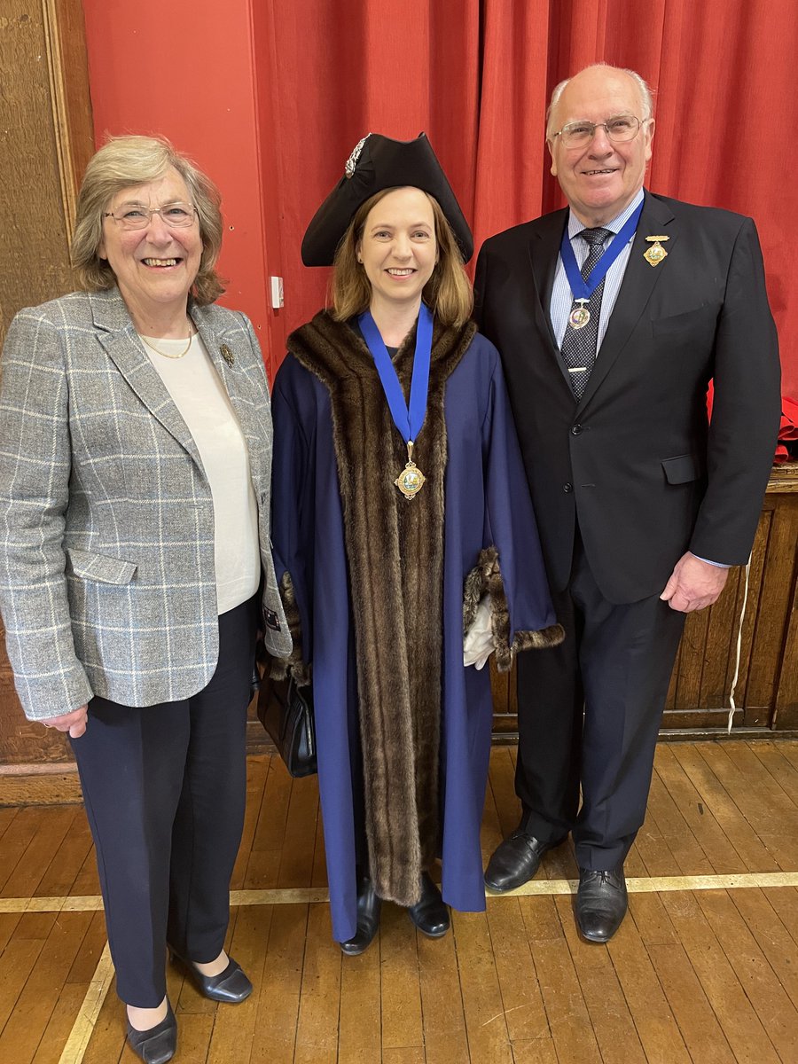 A final picture of me in #Hertford Town Council robes, with <a href="/MarySartin/">Mary Sartin</a> who has just stepped down after 20 years on <a href="/eppingforestdc/">Epping Forest DC</a> &amp; my father John who did a marathon 25 years on <a href="/EastHerts/">East Herts Council</a> Council until 1995 - so a collective 64 years of Sartins Councillor-ing!